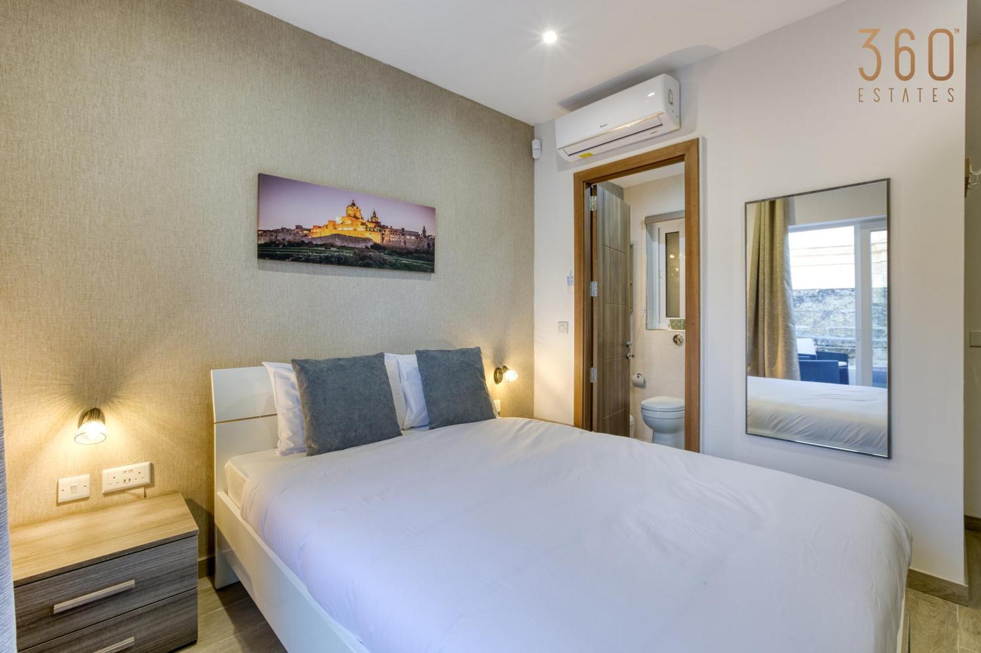 Authentic & Spacious 3br With Private Terrace By 360 Estates