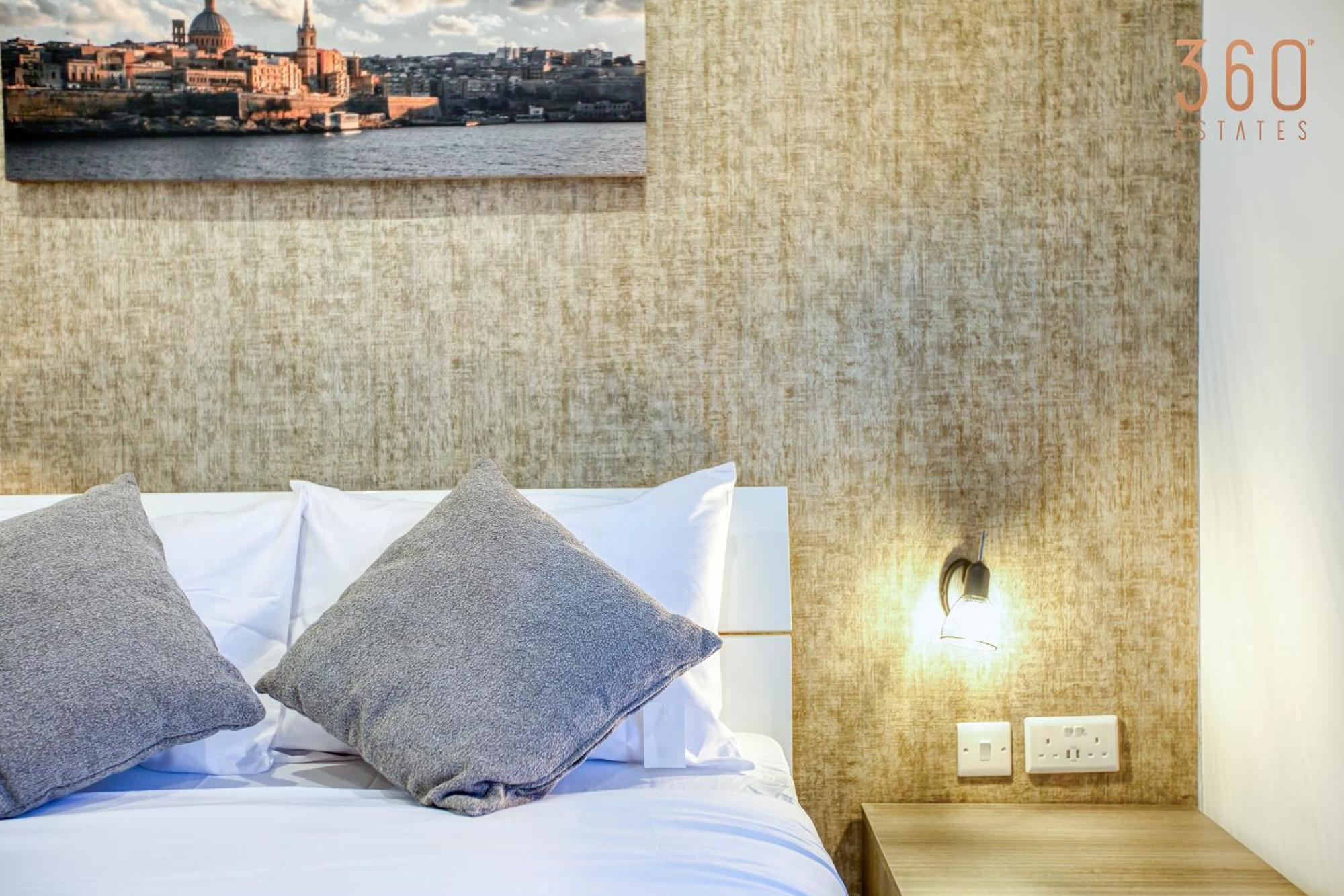 Authentic & Spacious 3br With Private Terrace By 360 Estates Rabat